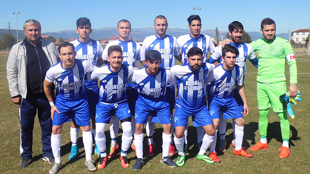 Banaz Özlem Spor Son Dakikada Gelen Golle Galibiyeti Kaçırdı