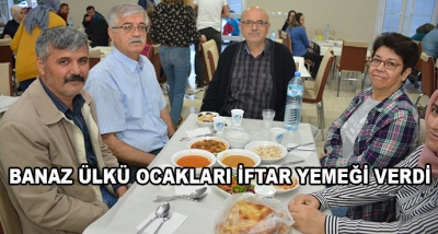 Banaz Ülkü Ocakları İftar Yemeği Verdi