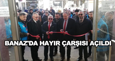 Banaz'da Hayır Çarşısı Açıldı