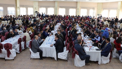 Öğretmen; Toplumun Manevi Mimarıdır, Sıcaklığı İle Toplumu Isıtır, Işığı İle Toplumu Aydınlatır